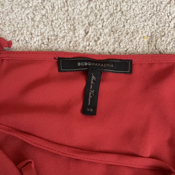 New BCBG top - Picture 3 of 3